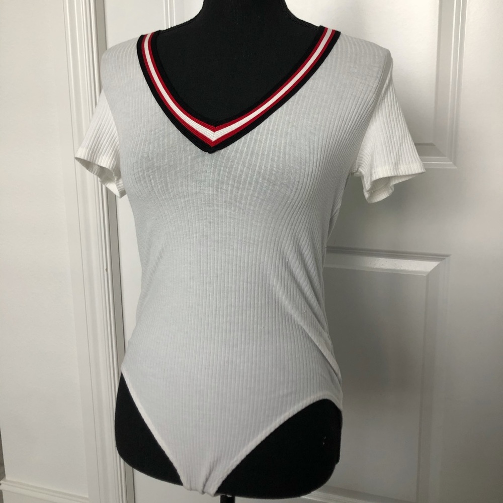 Forever 21 White V-Neck Body Suit